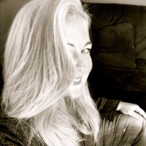 Meet your Posher, Bobbi